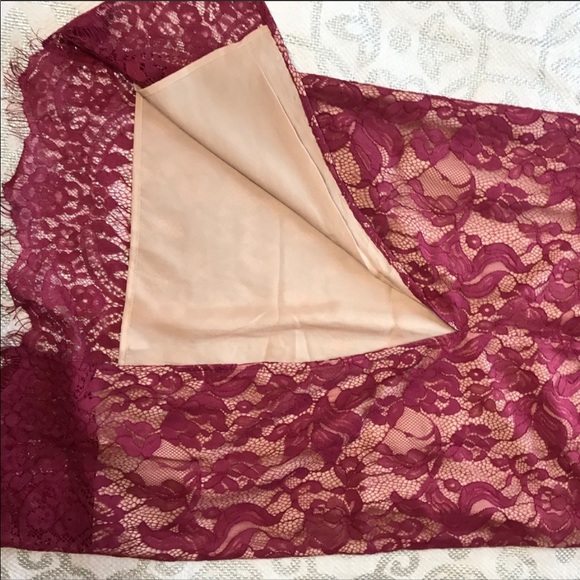 The Jetset Diaries Yasmine Berry Lace Maxi skirt - Picture 4 of 5